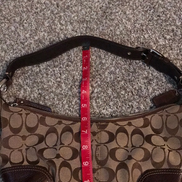 •Coach Signature Hobo• - Picture 7 of 7